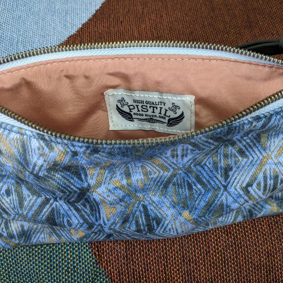 Pistil Women's Mystic All Mine Accessory Cosmetic Pouch Purse - Picture 5 of 6